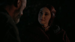 extant_GameOfThrones_2x04-GardenOfBones_4966