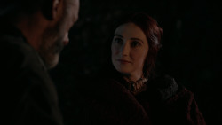 extant_GameOfThrones_2x04-GardenOfBones_4972