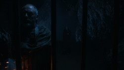 extant_GameOfThrones_2x04-GardenOfBones_5016