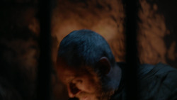 extant_GameOfThrones_2x04-GardenOfBones_5056