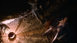 extant_GameOfThrones_2x04-GardenOfBones_5099