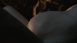 extant_GameOfThrones_2x04-GardenOfBones_5134