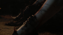 extant_GameOfThrones_2x04-GardenOfBones_5156