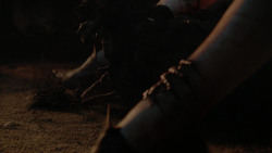 extant_GameOfThrones_2x04-GardenOfBones_5160