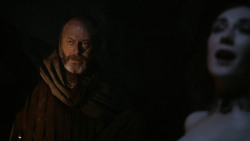 extant_GameOfThrones_2x04-GardenOfBones_5172