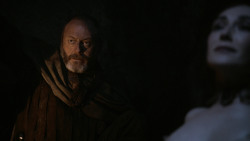 extant_GameOfThrones_2x04-GardenOfBones_5174