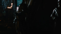 extant_GameOfThrones_2x05-TheGhostOfHarrenhal_0011