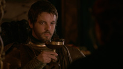 extant_GameOfThrones_2x05-TheGhostOfHarrenhal_0039
