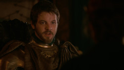 extant_GameOfThrones_2x05-TheGhostOfHarrenhal_0069