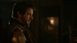 extant_GameOfThrones_2x05-TheGhostOfHarrenhal_0072