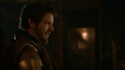 extant_GameOfThrones_2x05-TheGhostOfHarrenhal_0076