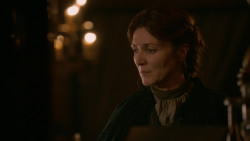 extant_GameOfThrones_2x05-TheGhostOfHarrenhal_0095