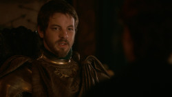 extant_GameOfThrones_2x05-TheGhostOfHarrenhal_0108
