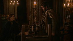 extant_GameOfThrones_2x05-TheGhostOfHarrenhal_0112