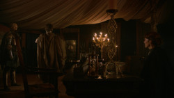 extant_GameOfThrones_2x05-TheGhostOfHarrenhal_0123