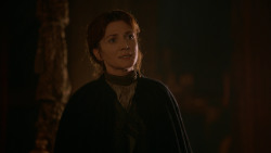 extant_GameOfThrones_2x05-TheGhostOfHarrenhal_0144