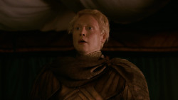 extant_GameOfThrones_2x05-TheGhostOfHarrenhal_0196