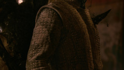 extant_GameOfThrones_2x05-TheGhostOfHarrenhal_0208