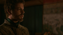 extant_GameOfThrones_2x05-TheGhostOfHarrenhal_0220