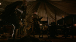 extant_GameOfThrones_2x05-TheGhostOfHarrenhal_0250