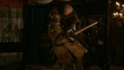 extant_GameOfThrones_2x05-TheGhostOfHarrenhal_0253