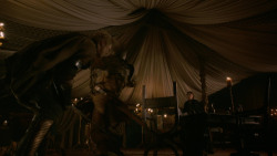 extant_GameOfThrones_2x05-TheGhostOfHarrenhal_0255