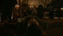 extant_GameOfThrones_2x05-TheGhostOfHarrenhal_0272