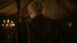 extant_GameOfThrones_2x05-TheGhostOfHarrenhal_0284