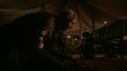 extant_GameOfThrones_2x05-TheGhostOfHarrenhal_0304