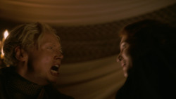 extant_GameOfThrones_2x05-TheGhostOfHarrenhal_0335