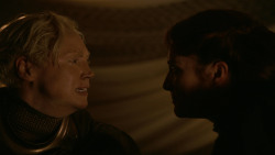 extant_GameOfThrones_2x05-TheGhostOfHarrenhal_0345