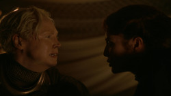 extant_GameOfThrones_2x05-TheGhostOfHarrenhal_0346