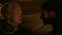 extant_GameOfThrones_2x05-TheGhostOfHarrenhal_0349