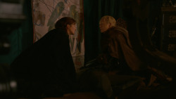 extant_GameOfThrones_2x05-TheGhostOfHarrenhal_0350