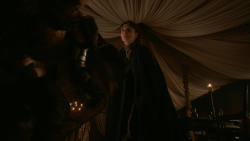 extant_GameOfThrones_2x05-TheGhostOfHarrenhal_0358
