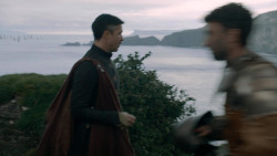 extant_GameOfThrones_2x05-TheGhostOfHarrenhal_0393