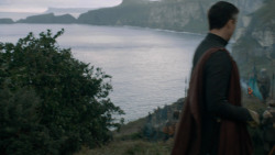 extant_GameOfThrones_2x05-TheGhostOfHarrenhal_0395