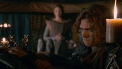 extant_GameOfThrones_2x05-TheGhostOfHarrenhal_0412