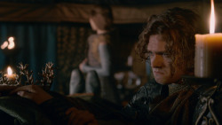extant_GameOfThrones_2x05-TheGhostOfHarrenhal_0414