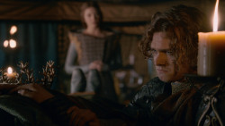 extant_GameOfThrones_2x05-TheGhostOfHarrenhal_0425