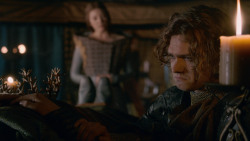 extant_GameOfThrones_2x05-TheGhostOfHarrenhal_0429