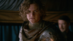extant_GameOfThrones_2x05-TheGhostOfHarrenhal_0473