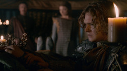 extant_GameOfThrones_2x05-TheGhostOfHarrenhal_0518