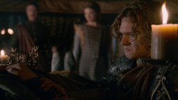 extant_GameOfThrones_2x05-TheGhostOfHarrenhal_0522