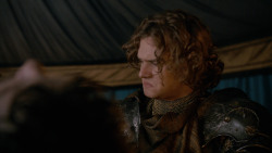 extant_GameOfThrones_2x05-TheGhostOfHarrenhal_0539