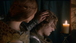 extant_GameOfThrones_2x05-TheGhostOfHarrenhal_0566