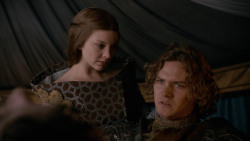 extant_GameOfThrones_2x05-TheGhostOfHarrenhal_0579