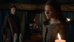extant_GameOfThrones_2x05-TheGhostOfHarrenhal_0611