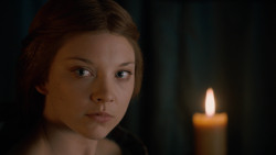 extant_GameOfThrones_2x05-TheGhostOfHarrenhal_0672