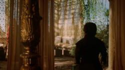 extant_GameOfThrones_2x05-TheGhostOfHarrenhal_0695